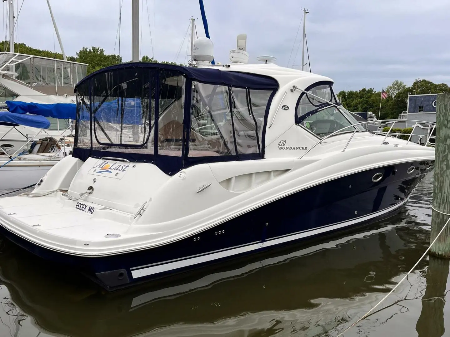 2004 Sea Ray sundancer 420