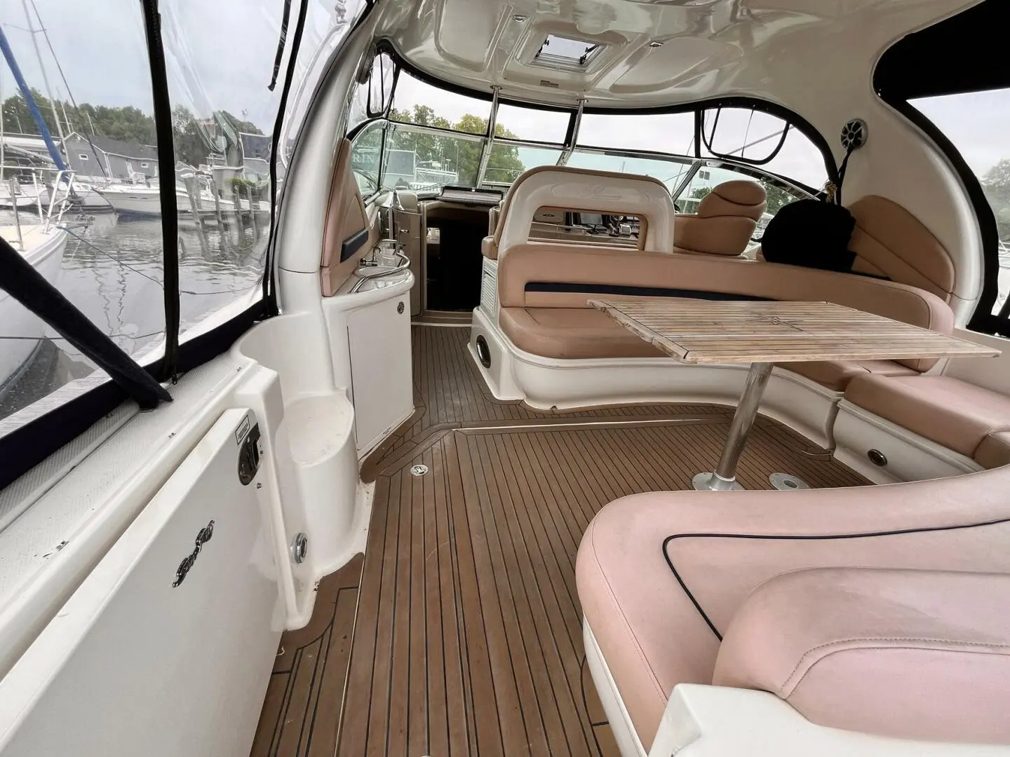 2004 Sea Ray sundancer 420