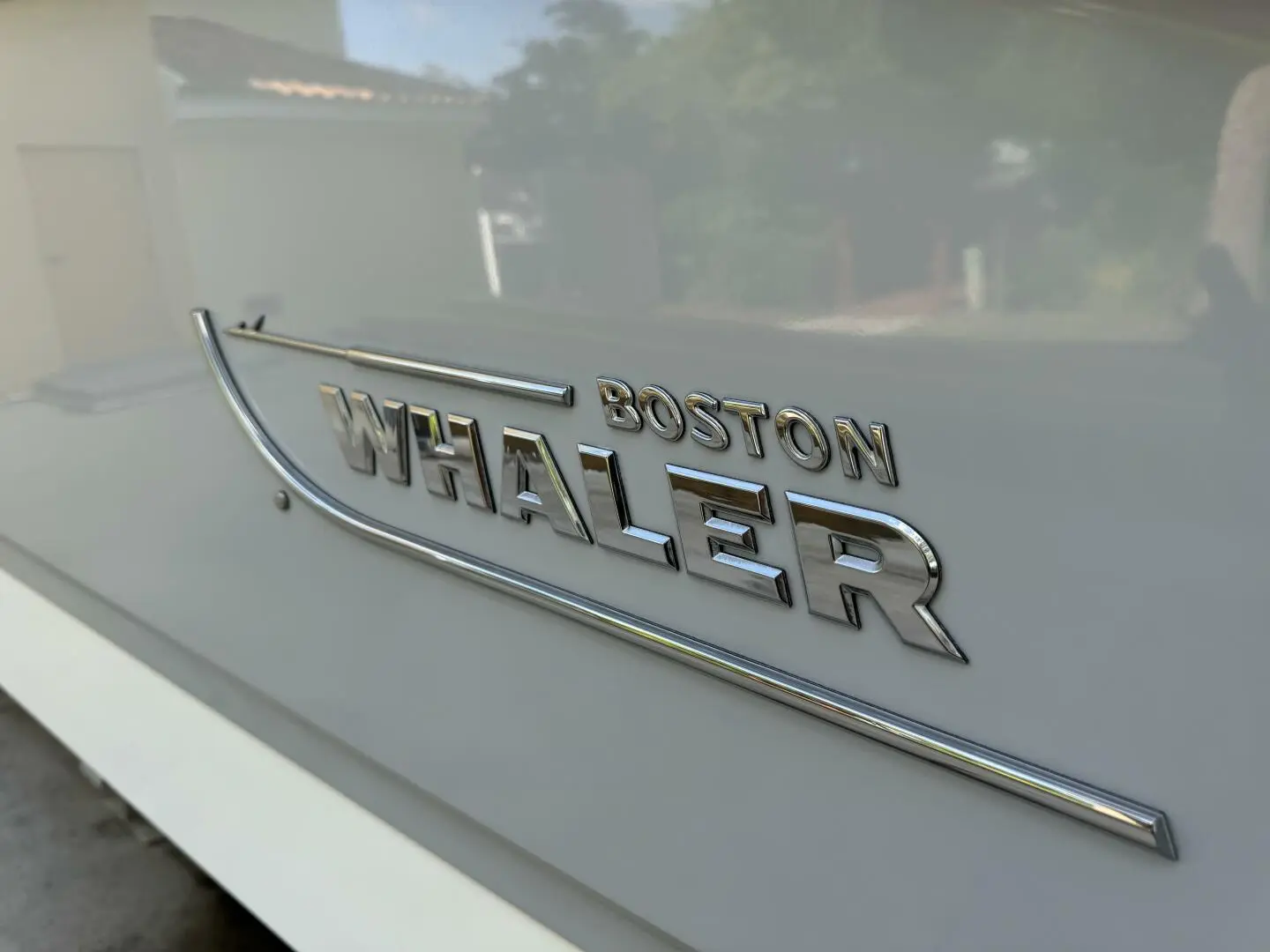 2023 Boston Whaler 250 dauntless