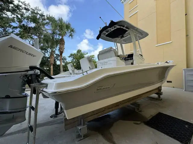 Boston Whaler 250 Dauntless