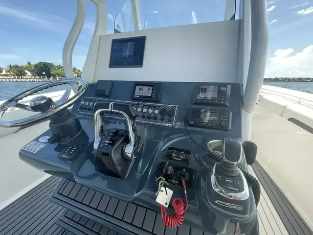 Tidewater Boats 280 CC Adventure