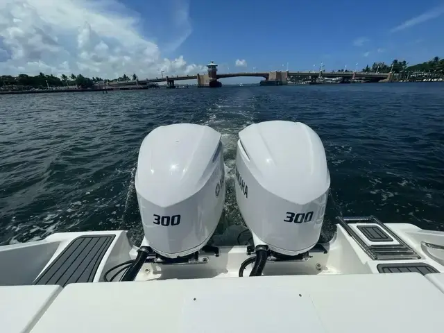 Tidewater Boats 280 CC Adventure