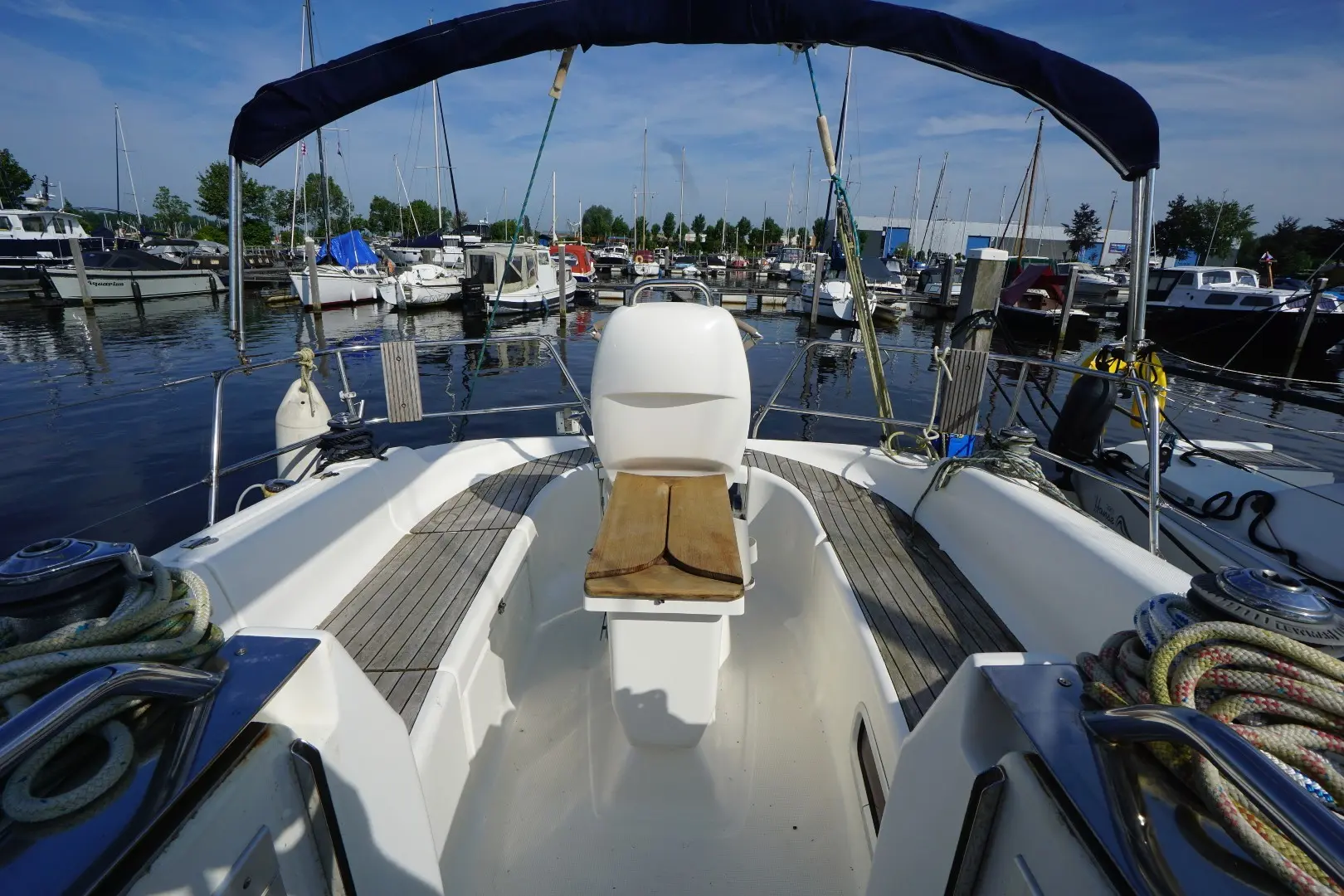 2005 Bavaria 30 cruiser