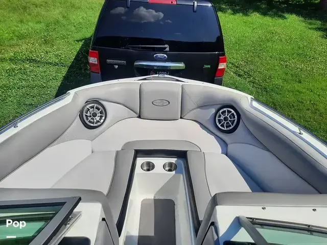 Centurion Boats Enzo SV211