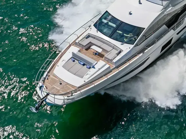 Azimut GRANDE 25 METRI