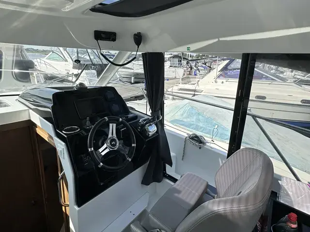 Beneteau Antares 9