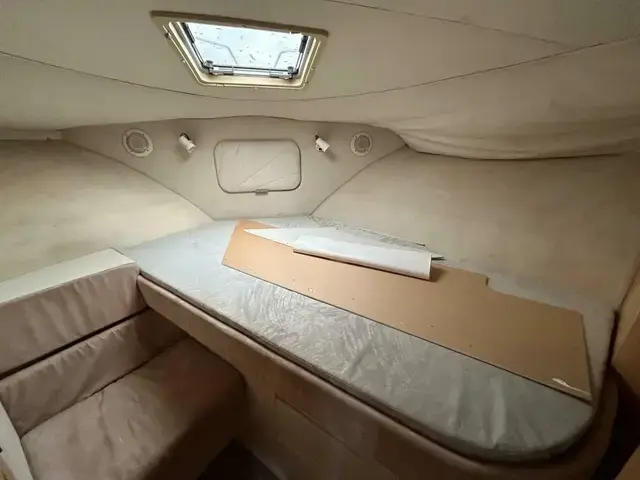 Carver 370 Aft Cabin