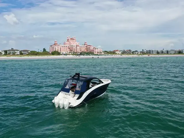 Sea Ray 40