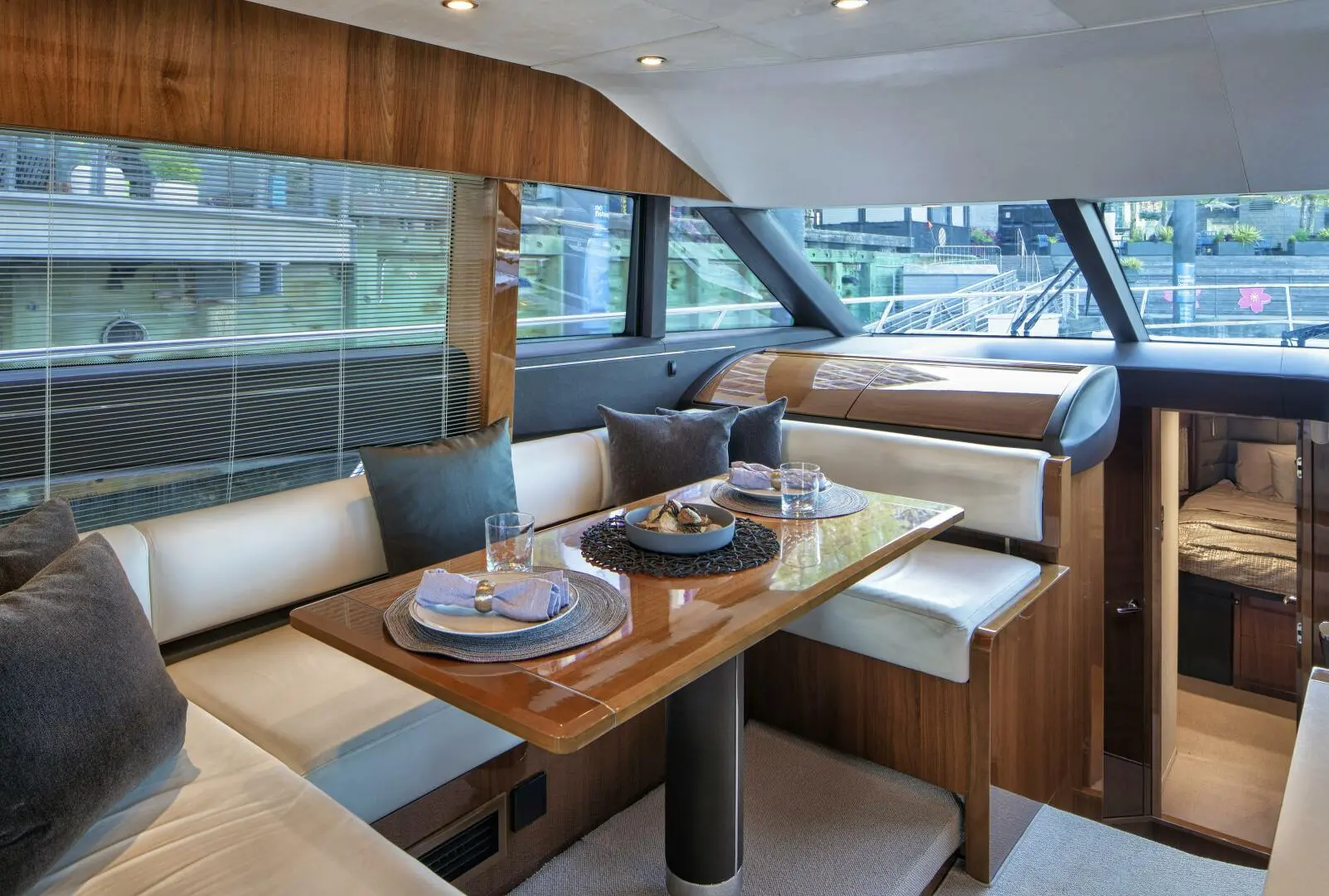 2012 Princess 60