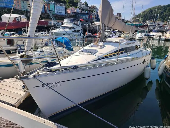 1989 Beneteau first 285