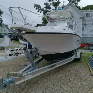 2003 Mako 252