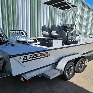 2023 El Pescador 24 Cat