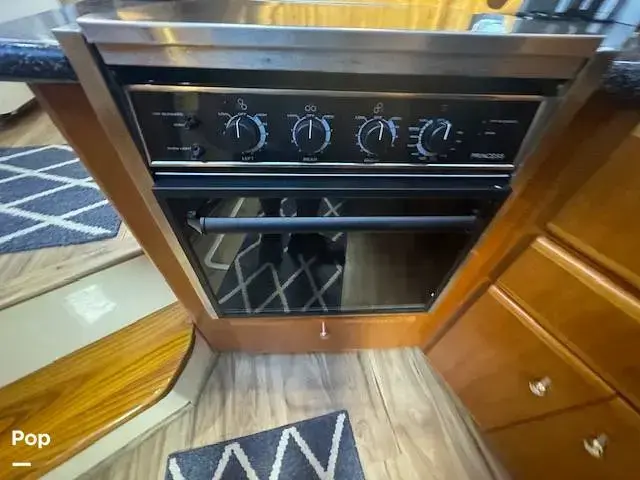 Carver 356 Aft Cabin Motor Yacht