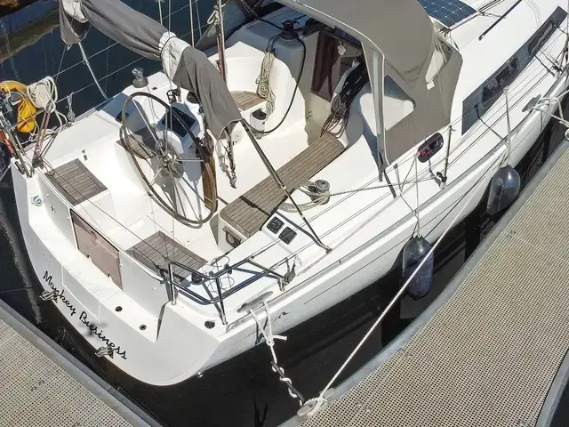 Hanse 320