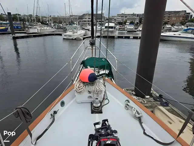 Westsail 42