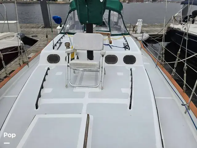 Westsail 42