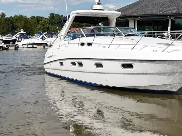 Sealine S38