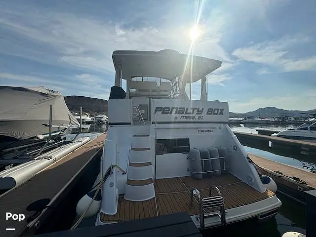 2000 Carver 356 aft cabin motor yacht