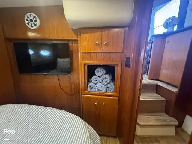 Carver 356 Aft Cabin Motor Yacht