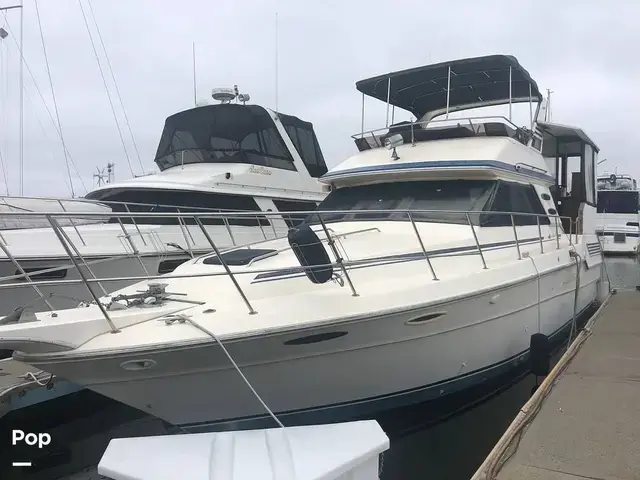 Sea Ray 410 Aft Cabin