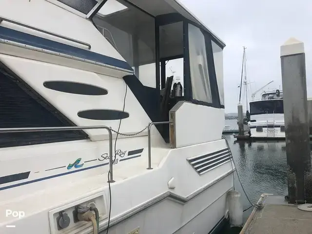 Sea Ray 410 Aft Cabin