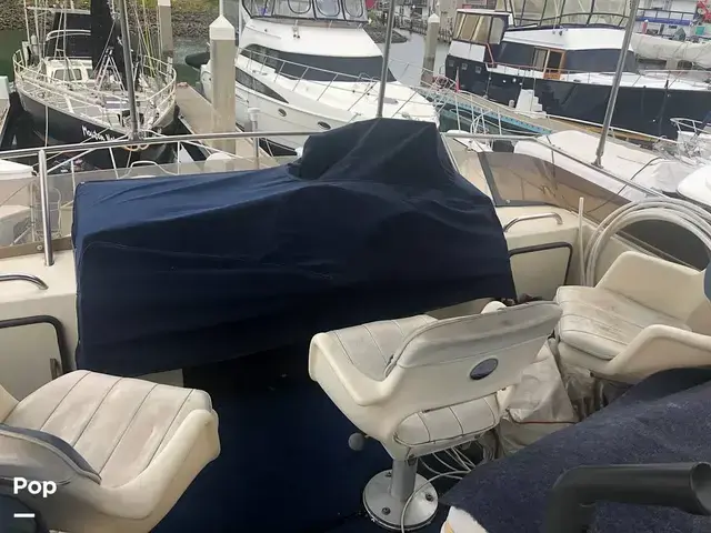 Sea Ray 410 Aft Cabin