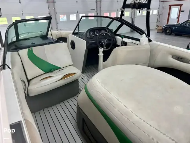 Malibu 21 Wakesetter