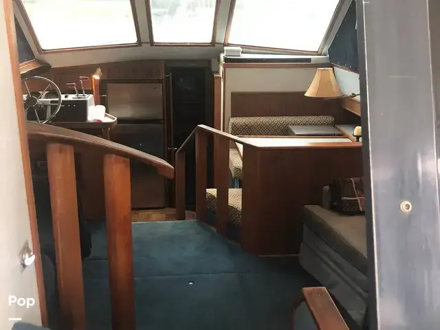 Sea Ray 410 Aft Cabin