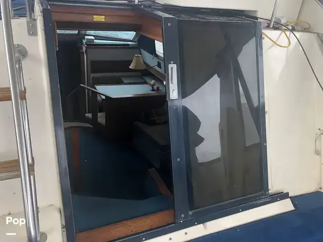 Sea Ray 410 Aft Cabin