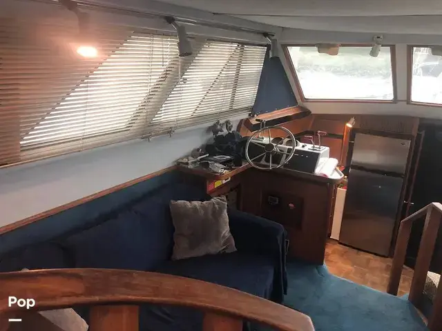 Sea Ray 410 Aft Cabin