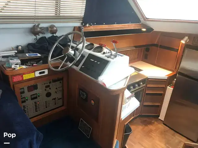 Sea Ray 410 Aft Cabin