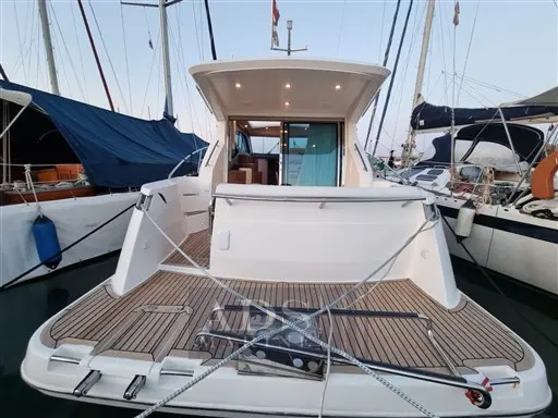 2009 Galeon 390 ht