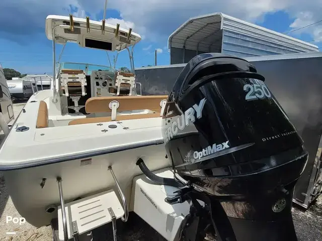 Hydra-Sports Boats 230 Walkaround