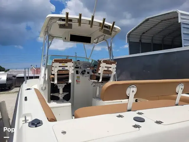 Hydra-Sports Boats 230 Walkaround