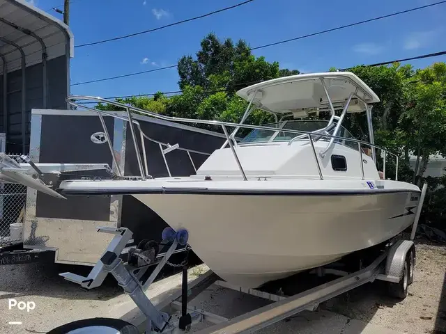 Hydra-Sports Boats 230 Walkaround