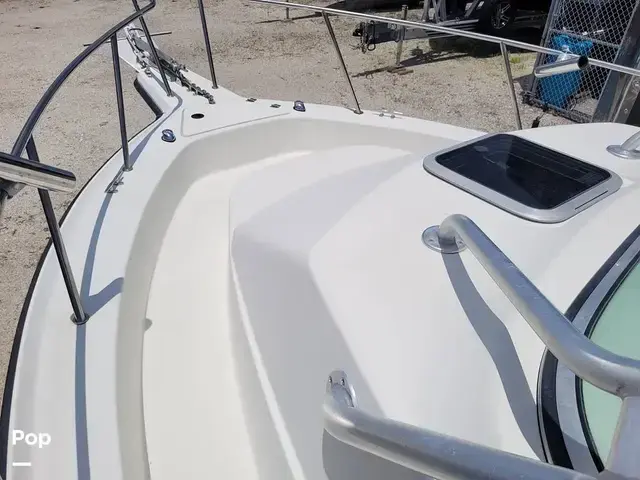 Hydra-Sports Boats 230 Walkaround