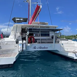 2018 Aventura 44