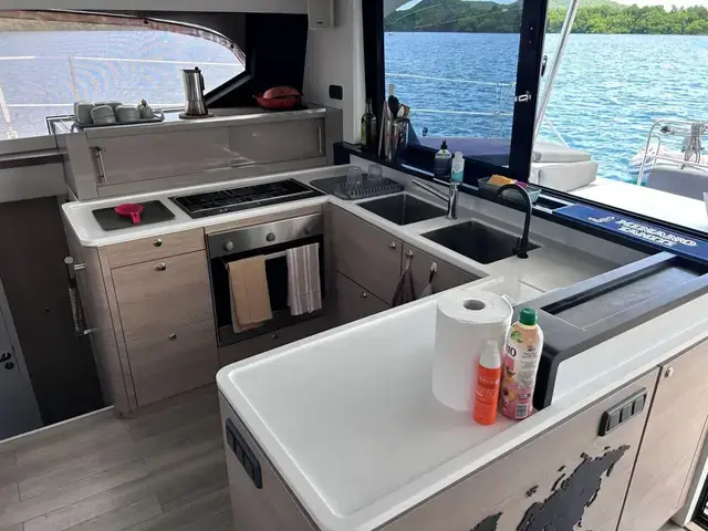 Aventura 44