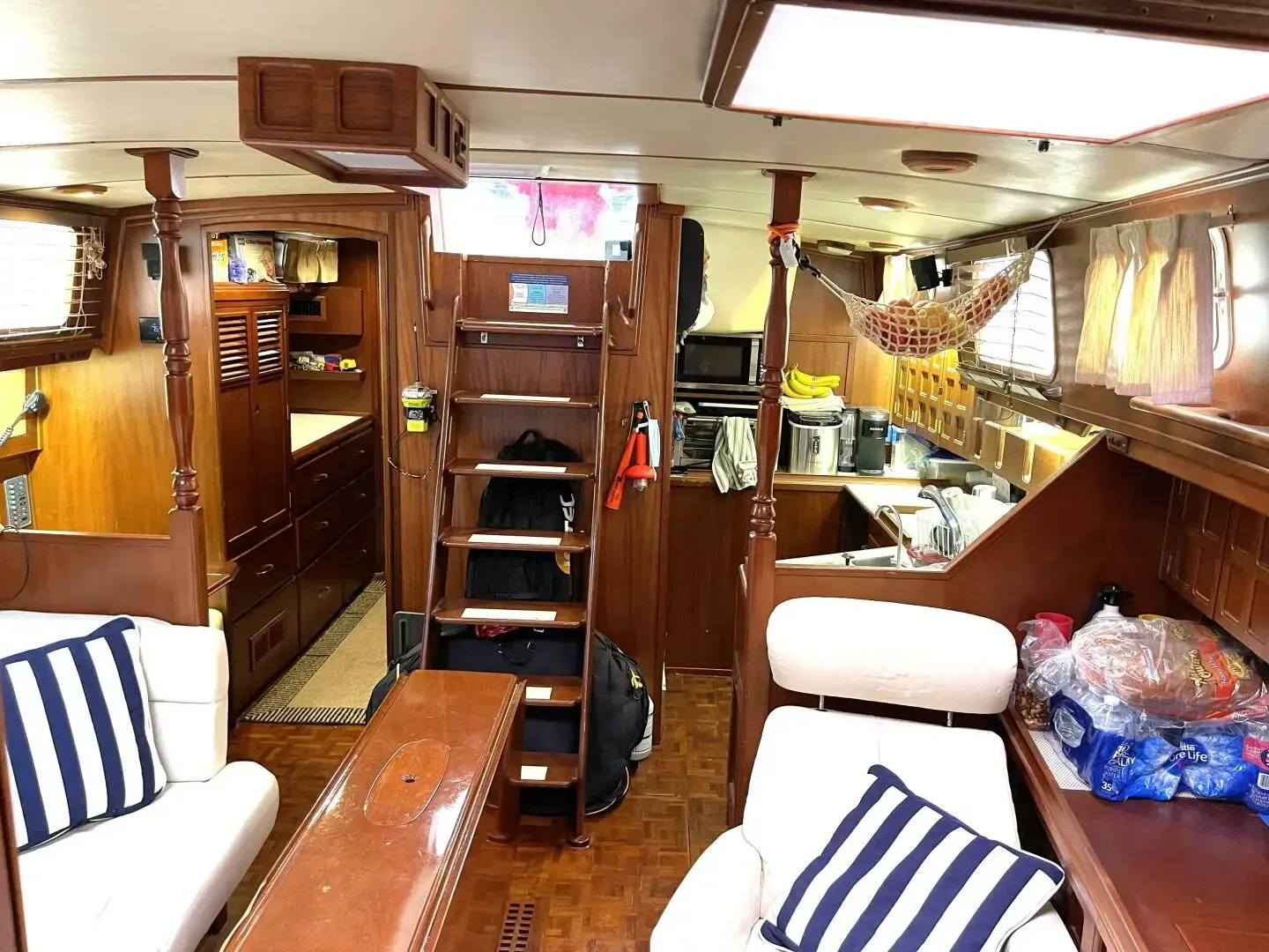 1980 Endeavour 43