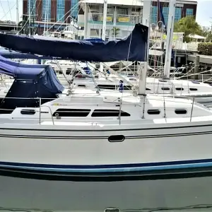 2004 Catalina 35