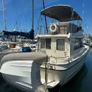 2001 Camano 31