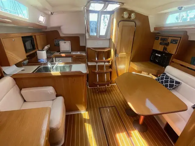 Catalina 350