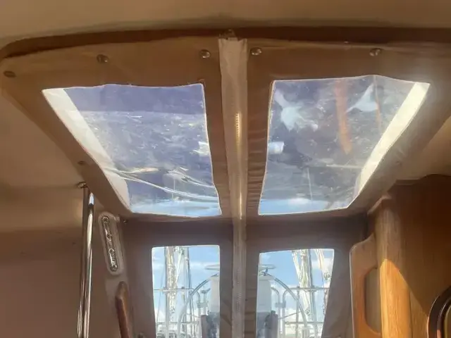 Catalina 350