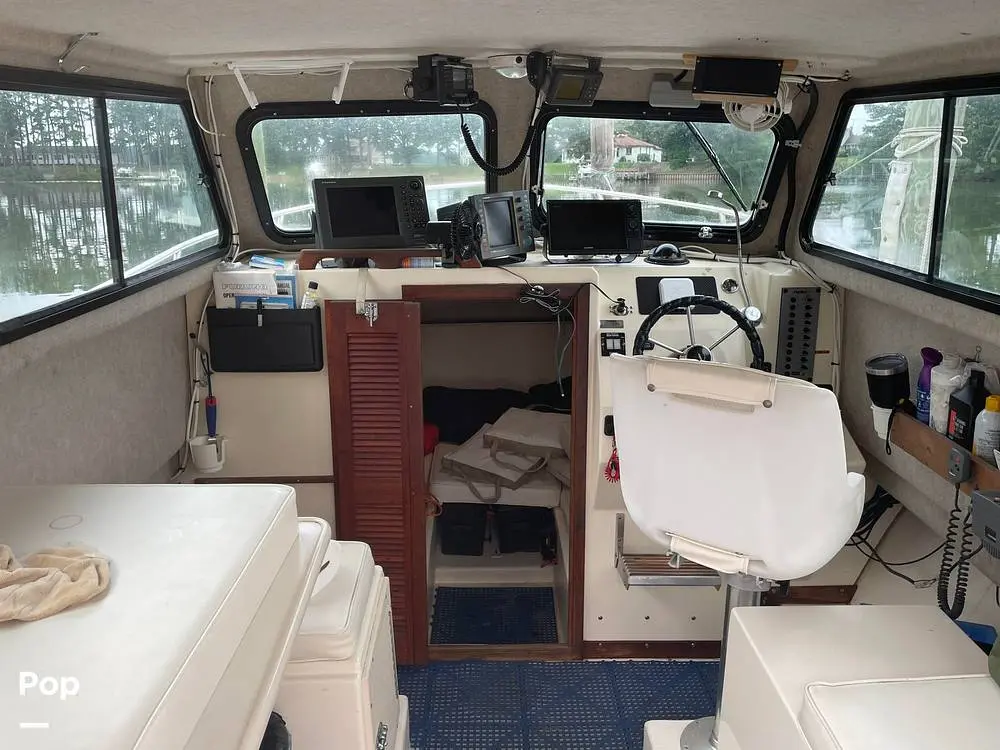 1995 Parker 2530 extended cabin