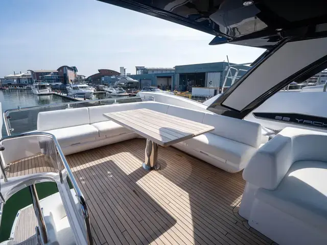 Sunseeker Manhattan 68