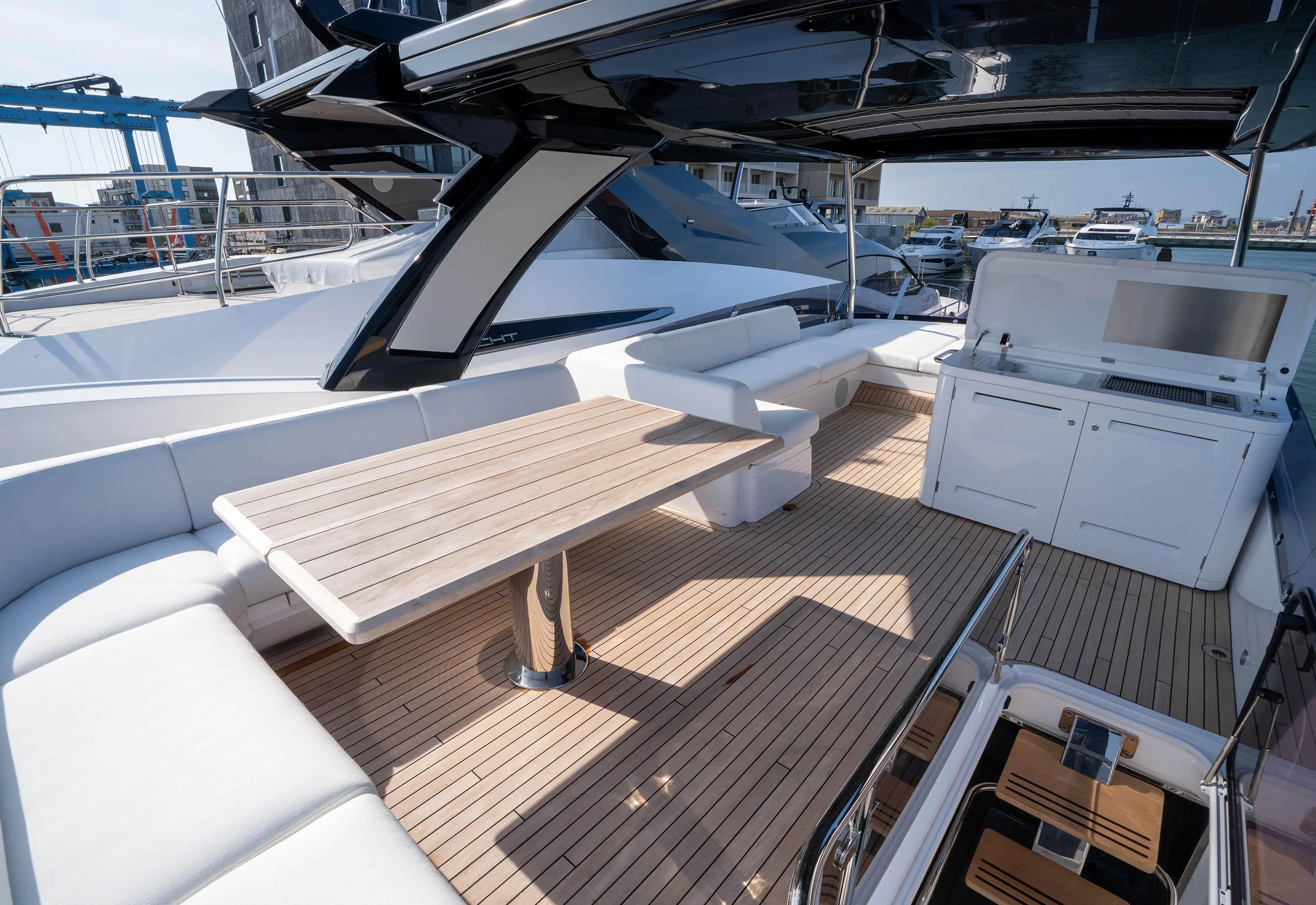 2024 Sunseeker manhattan 68