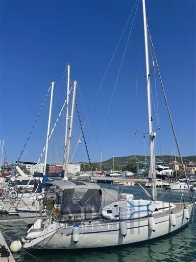 2002 Bavaria 37