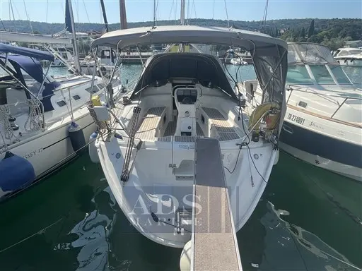 2002 Bavaria 37