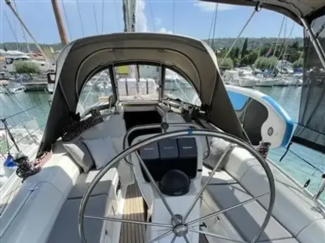 Bavaria 37