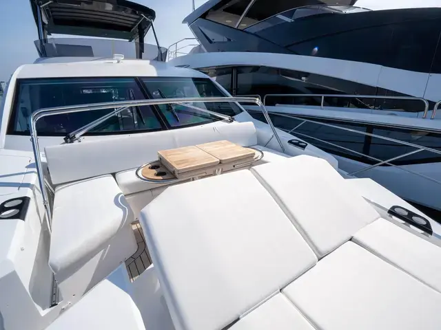 Sunseeker Manhattan 68